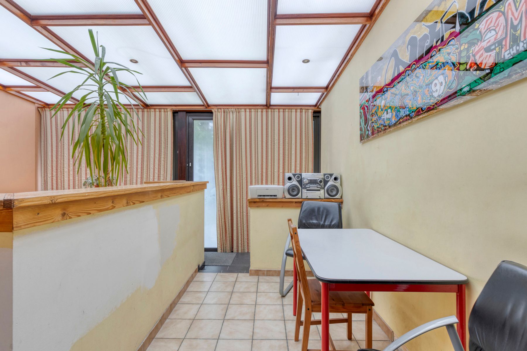 Mooie rijwoning met potentieel foto 10
