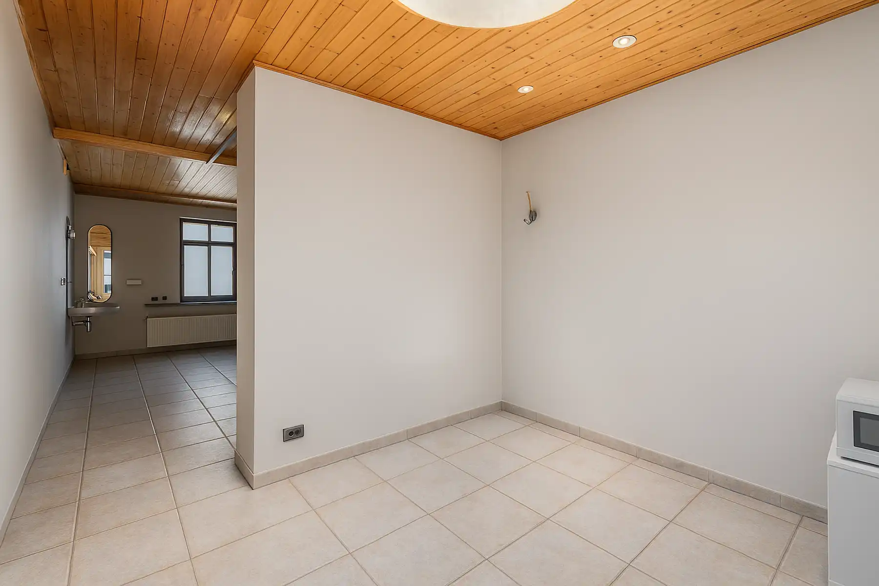 Gezellige woning met tuin,3 slpk en multifunctionele ruimte foto 12