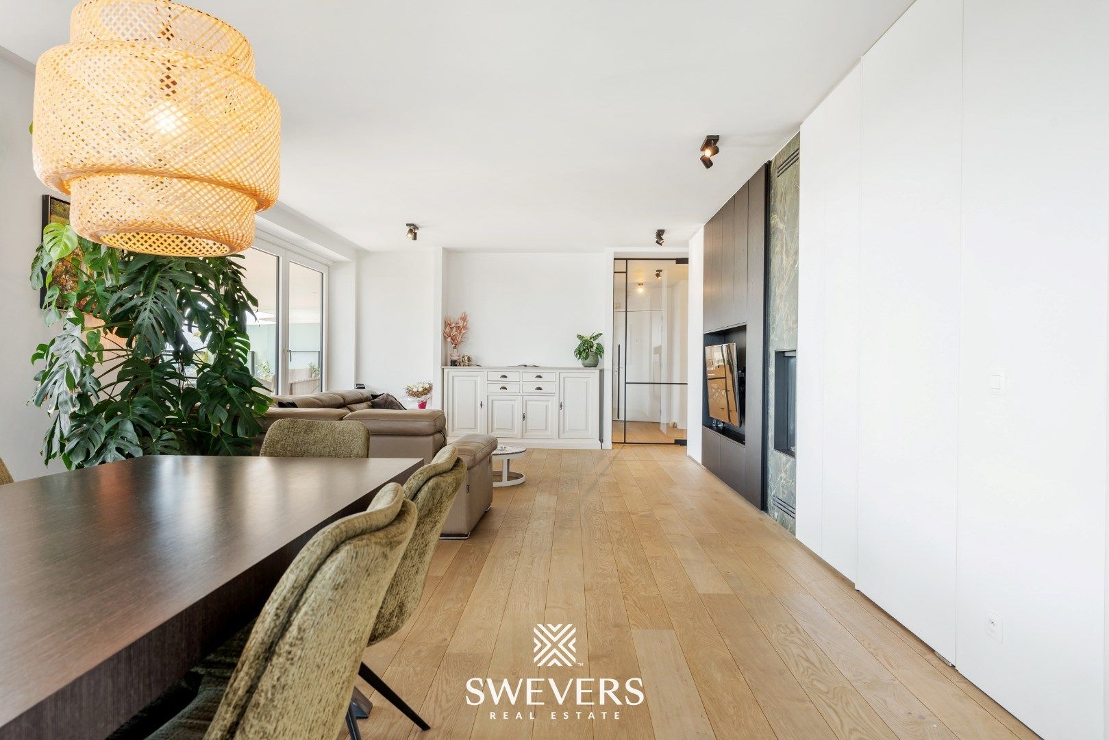 Adembenemend luxueus appartement (216m²) op Zuidzicht met riant terras rondom (223 m²) foto 10