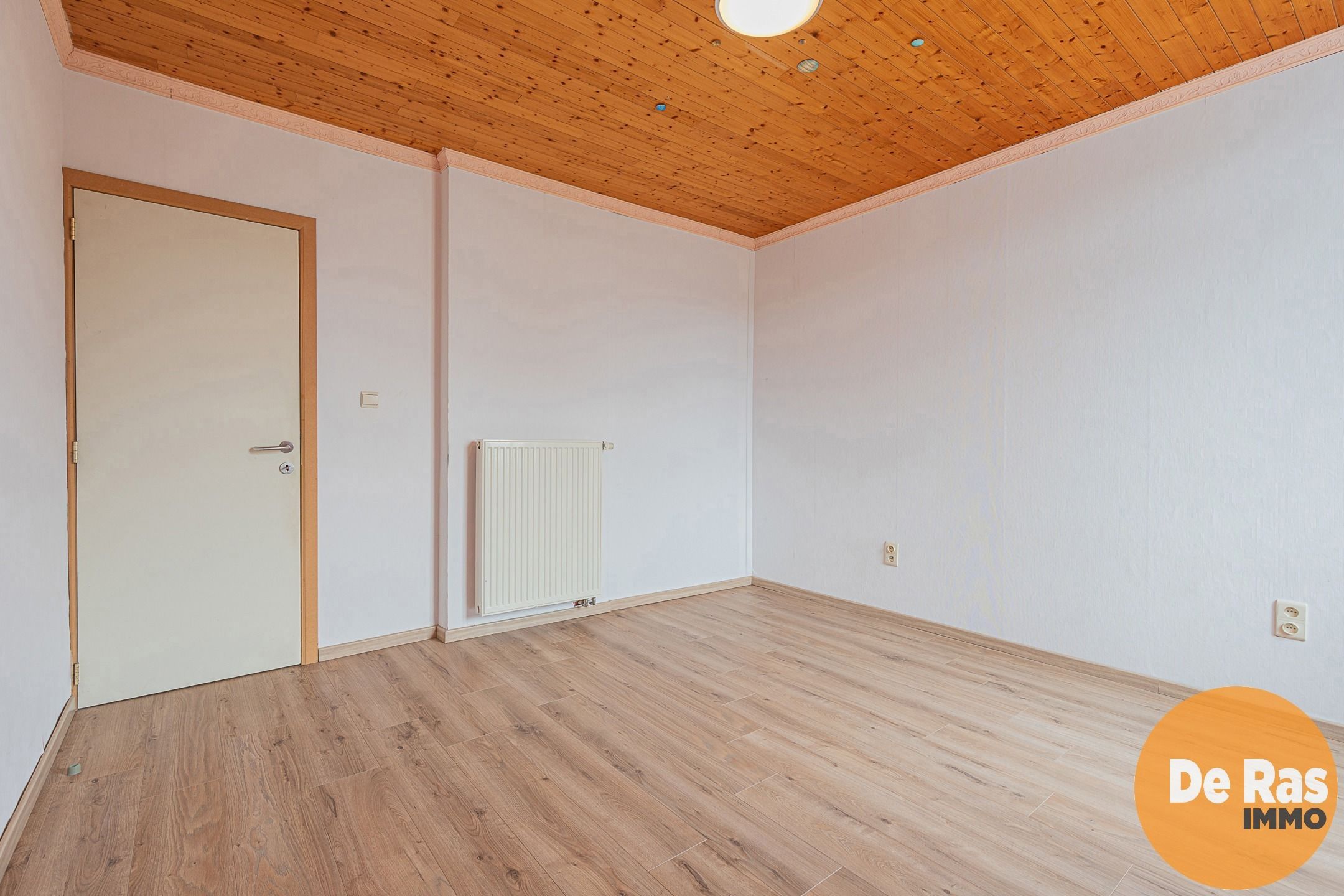 ZOTTEGEM - Gunstig gelegen en gerenoveerde woning met tuin! foto 15