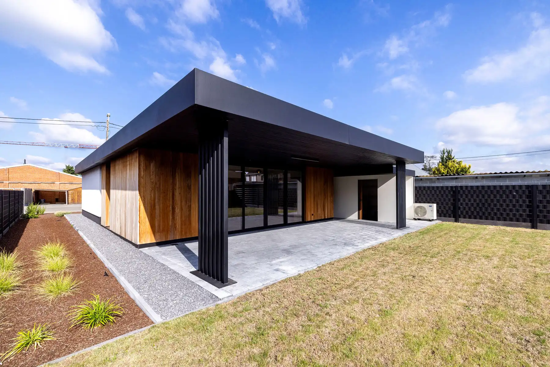 Energiezuinige nieuwbouwwoning in het centrum van Balen foto {{pictureIndex}}