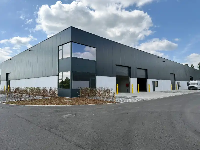 KMO-unit te huur foto {{pictureIndex}}