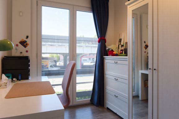 Verzorgd appartement met 3 slaapkamers, terras en autostaanplaats foto 10