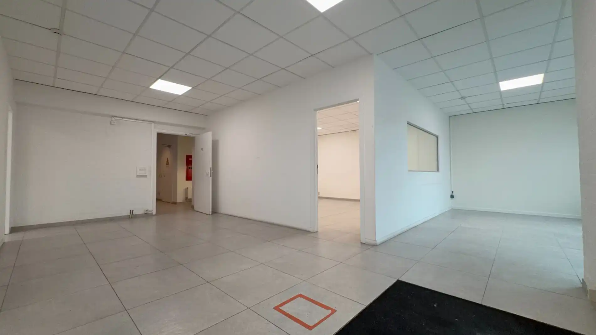 Budgetvriendelijke kantoren te huur in haven van Gent foto 4