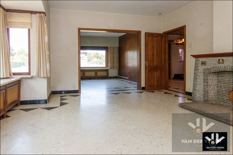 Uniek gelegen woning in rustige straat te Diepenbeek foto 8
