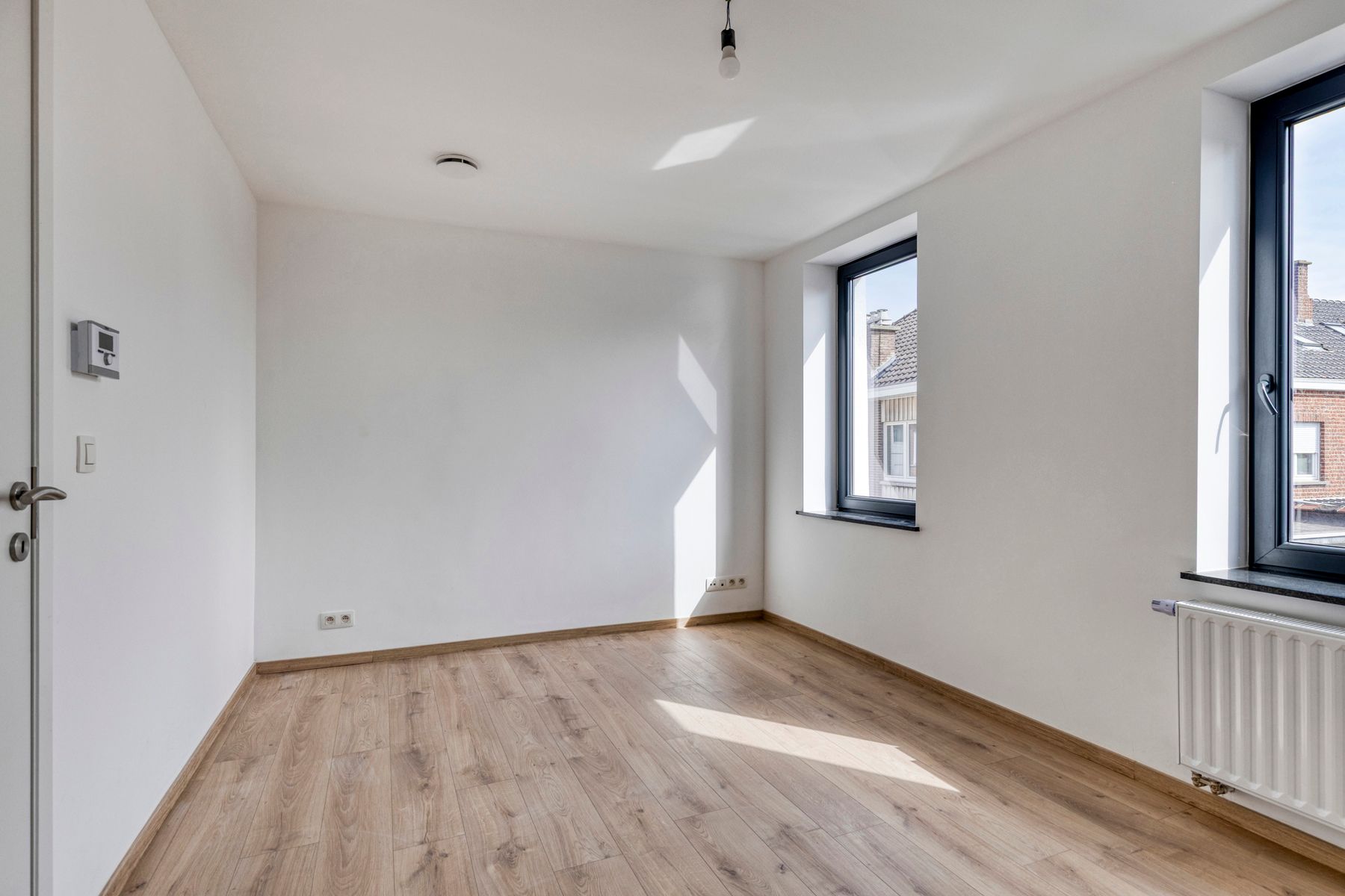 OPPORTUNITEIT!! VOLLEDIG GERENOVEERDE WONING IN CENTRUM ASSE foto 12