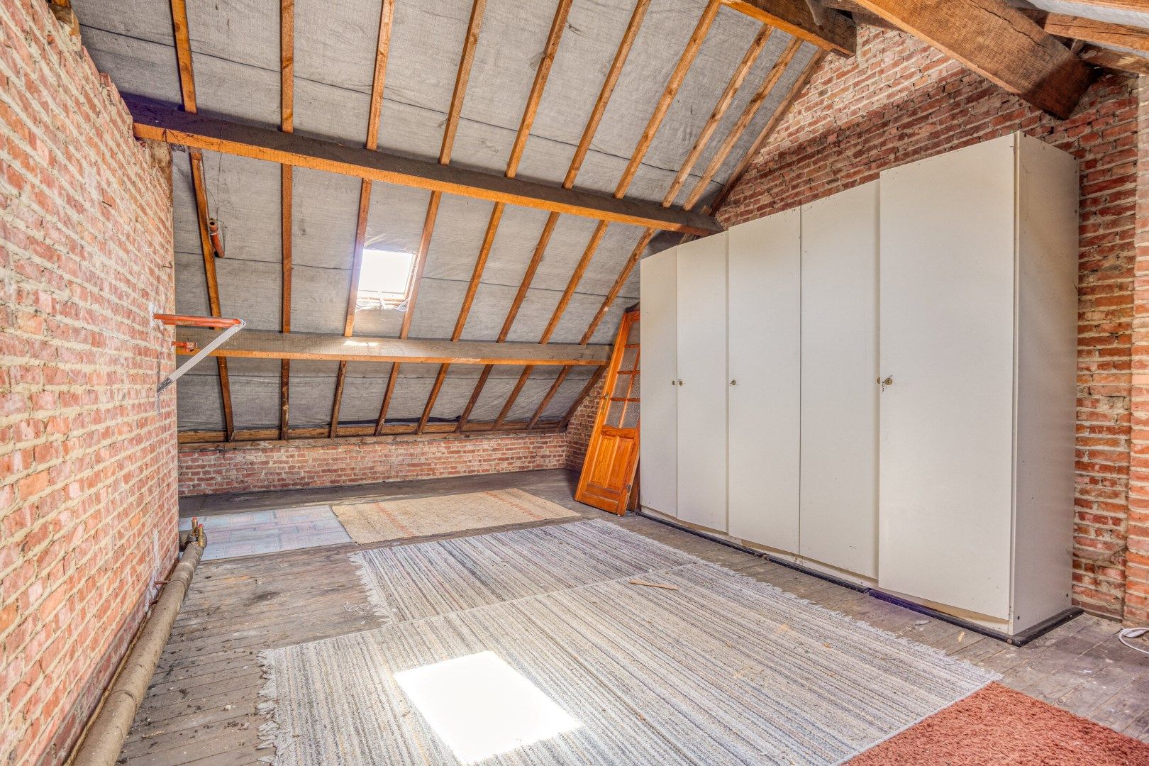 Ruime gezinswoning met veelzijdige indeling en tuin in de Platte Lostraat – EPC 697 kWh/m² – bewoonbare oppervlakte 259 m² foto 32