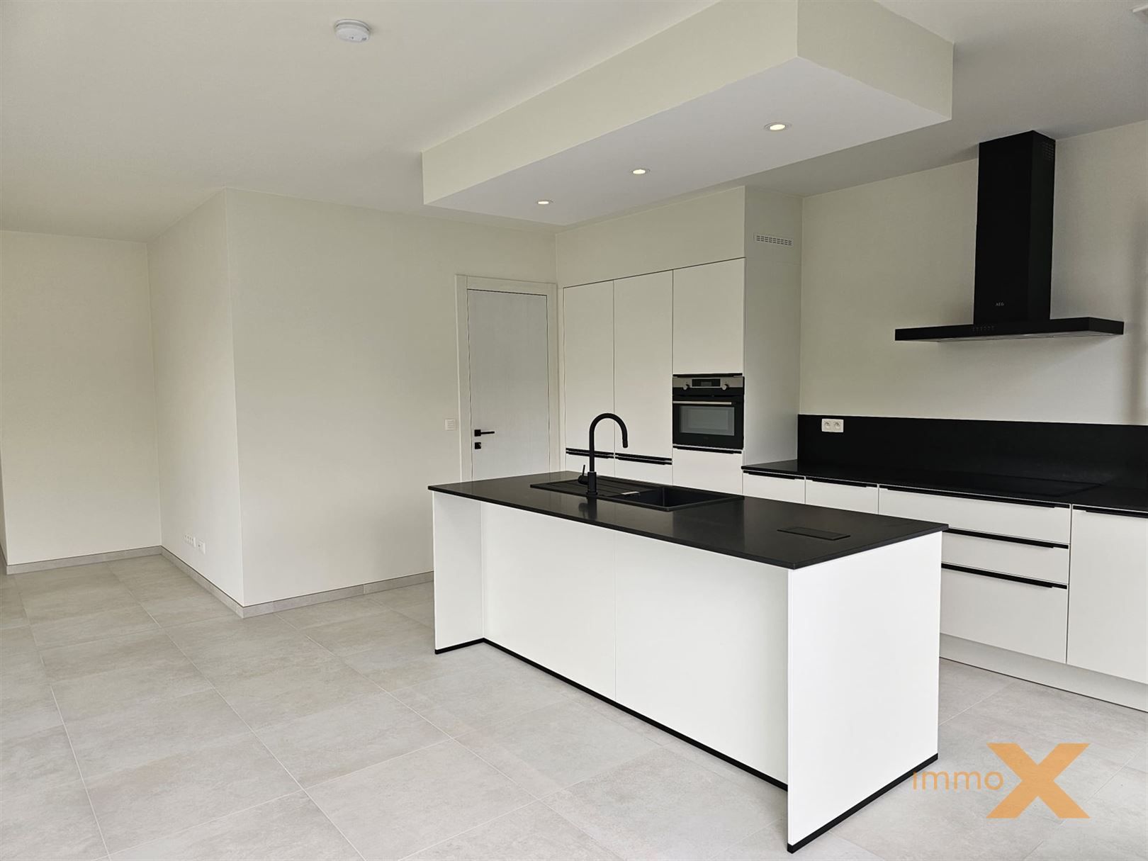 PRACHTIG AFGEWERKTE NIEUWBOUWWONING foto 8