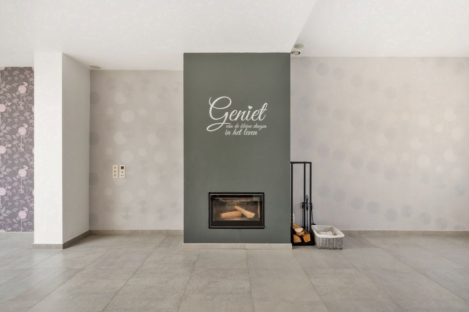 Kwalitatief gerenoveerde rijwoning met tuin, 3 slaapkamers en 2 badkamers op toplocatie in Menen foto 4