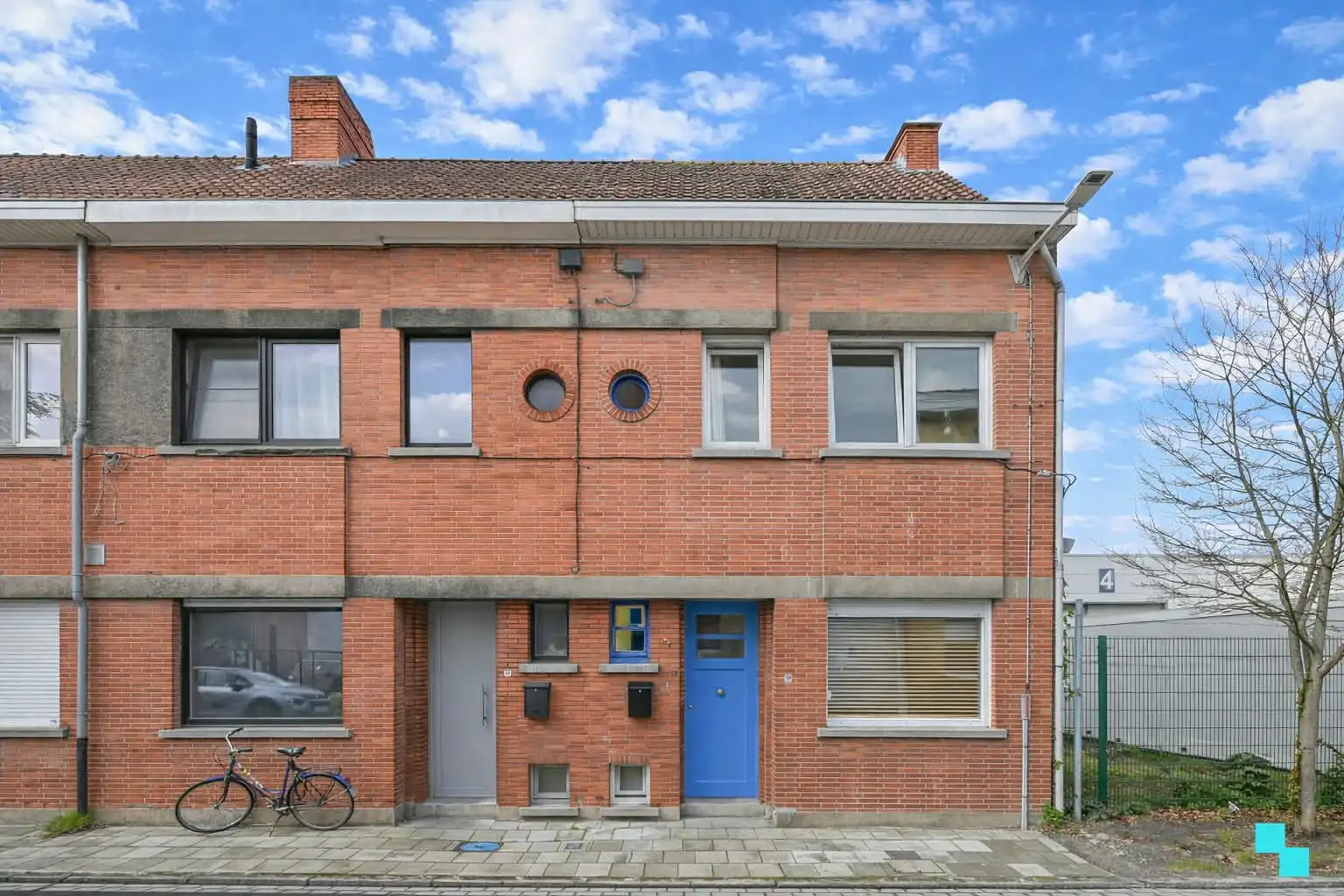 Charmante woning met gezellige stadstuin in het hartje van Izegem foto 25