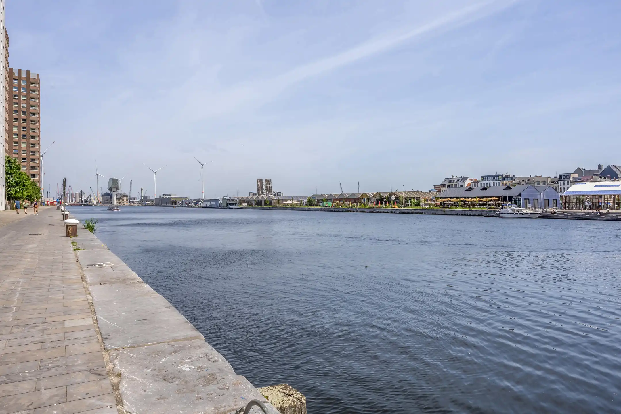 100m² wooncomfort op top ligging aan het Eilandje foto 16