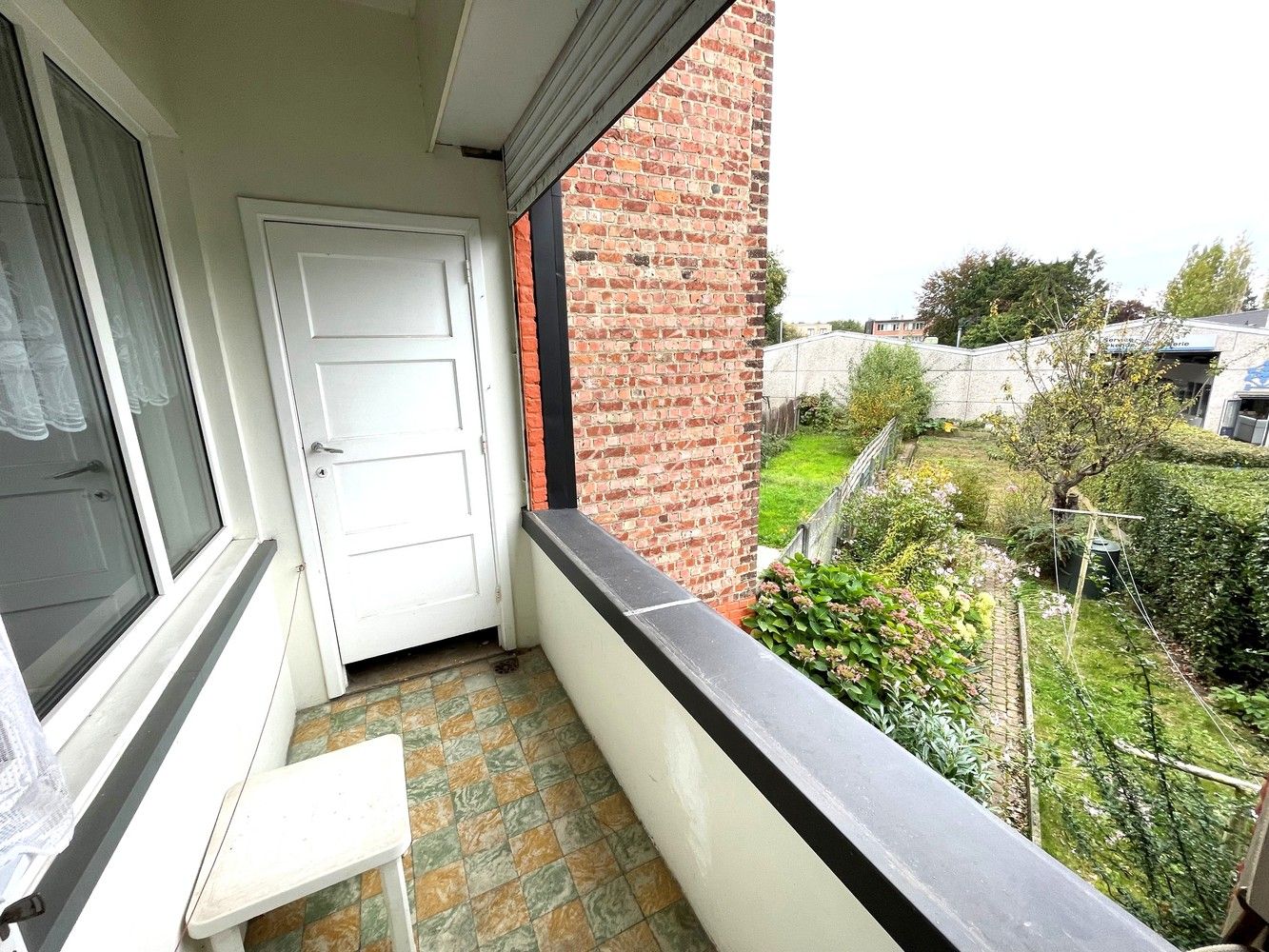 Bel-etage woning met tuin gelegen in het hart van Strombeek-Bever foto 6