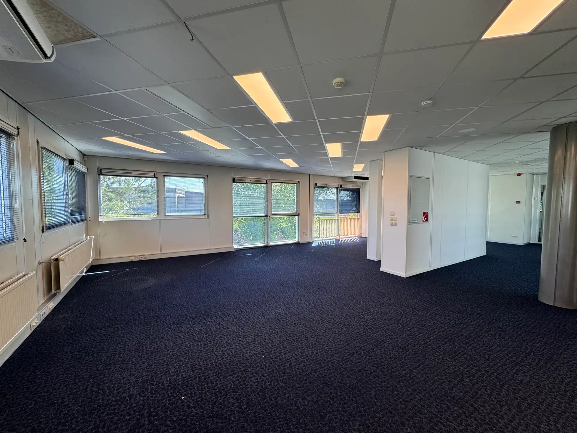 Kantoorgebouw met potentieel op de transportzone te Meer foto 8