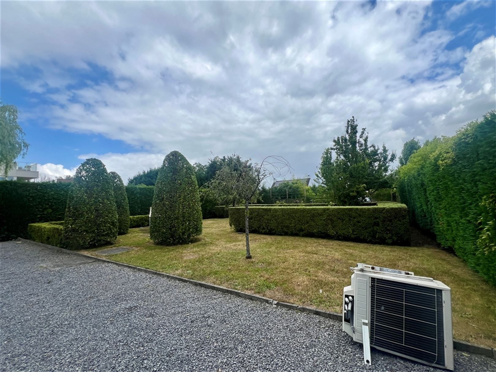 Kantoorgebouw foto 8