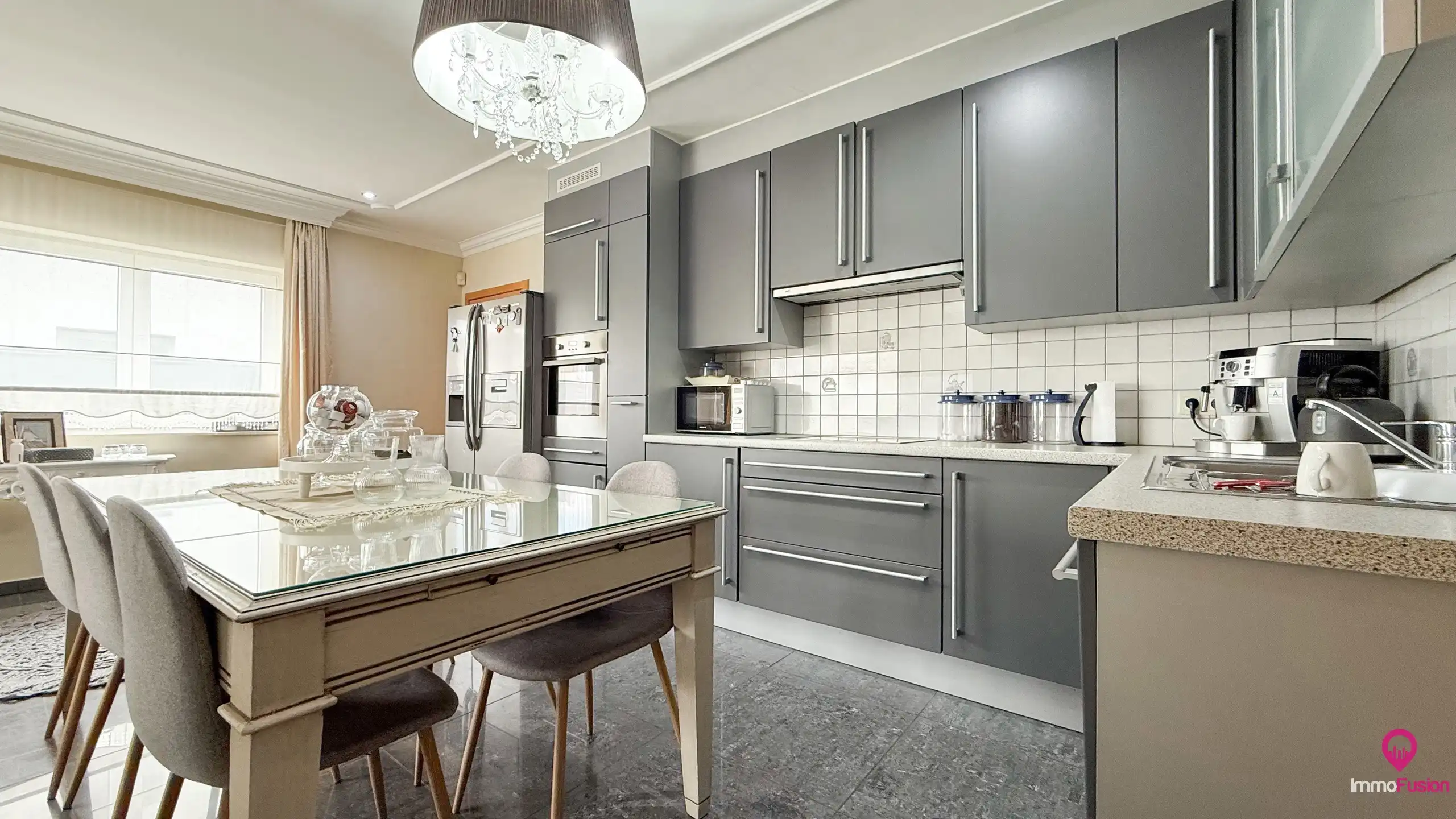 Ruime woning van 285m² met 5 slpks en apart bureel ruimte!  foto 11