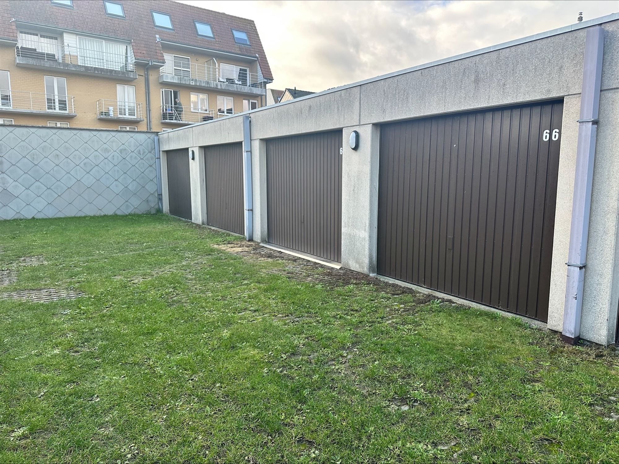 Garagebox - buiten foto 4