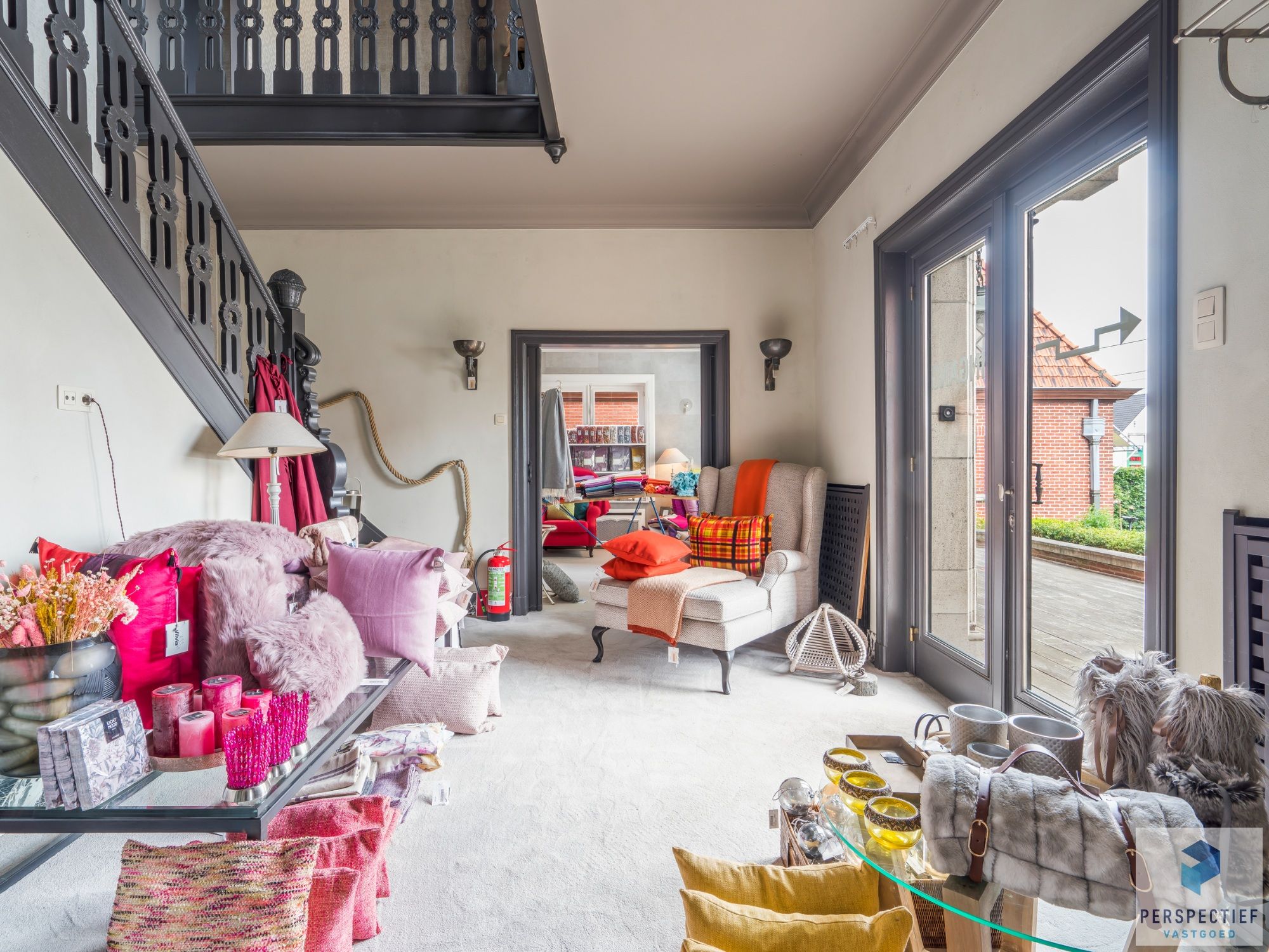 2 handelsruimtes + appartement met mogelijkheden op een strategische ligging te Roeselare foto 18