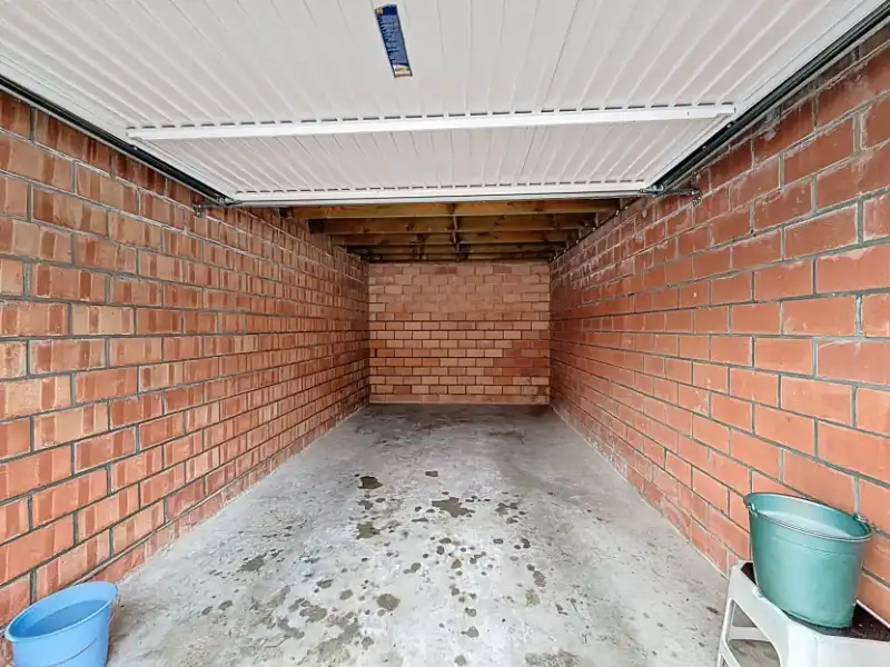 2 slaapkamer appartement met garage in hartje Oedelem foto 9