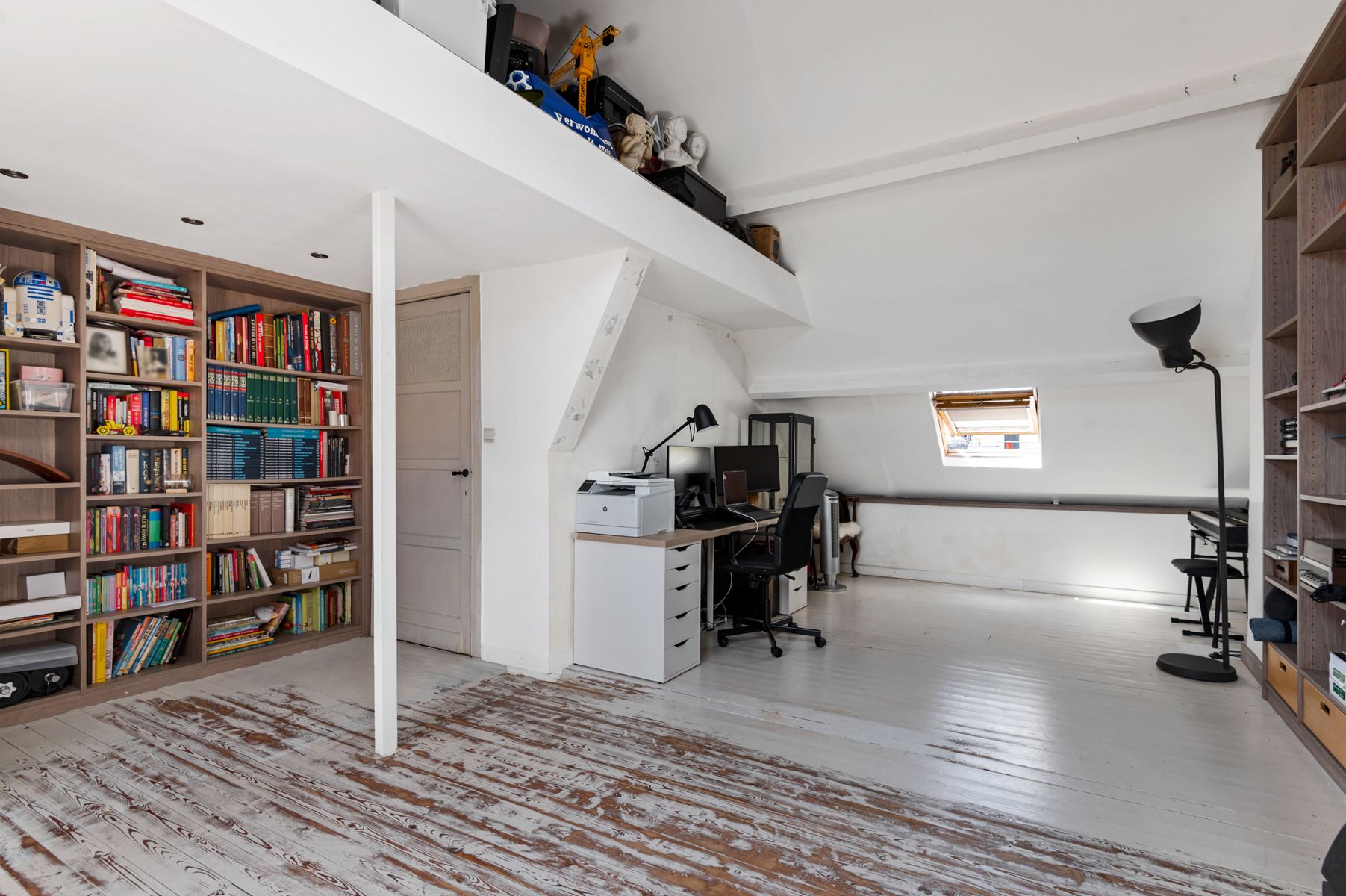 Prachtige art-deco woning op goede locatie in Merksem foto 24