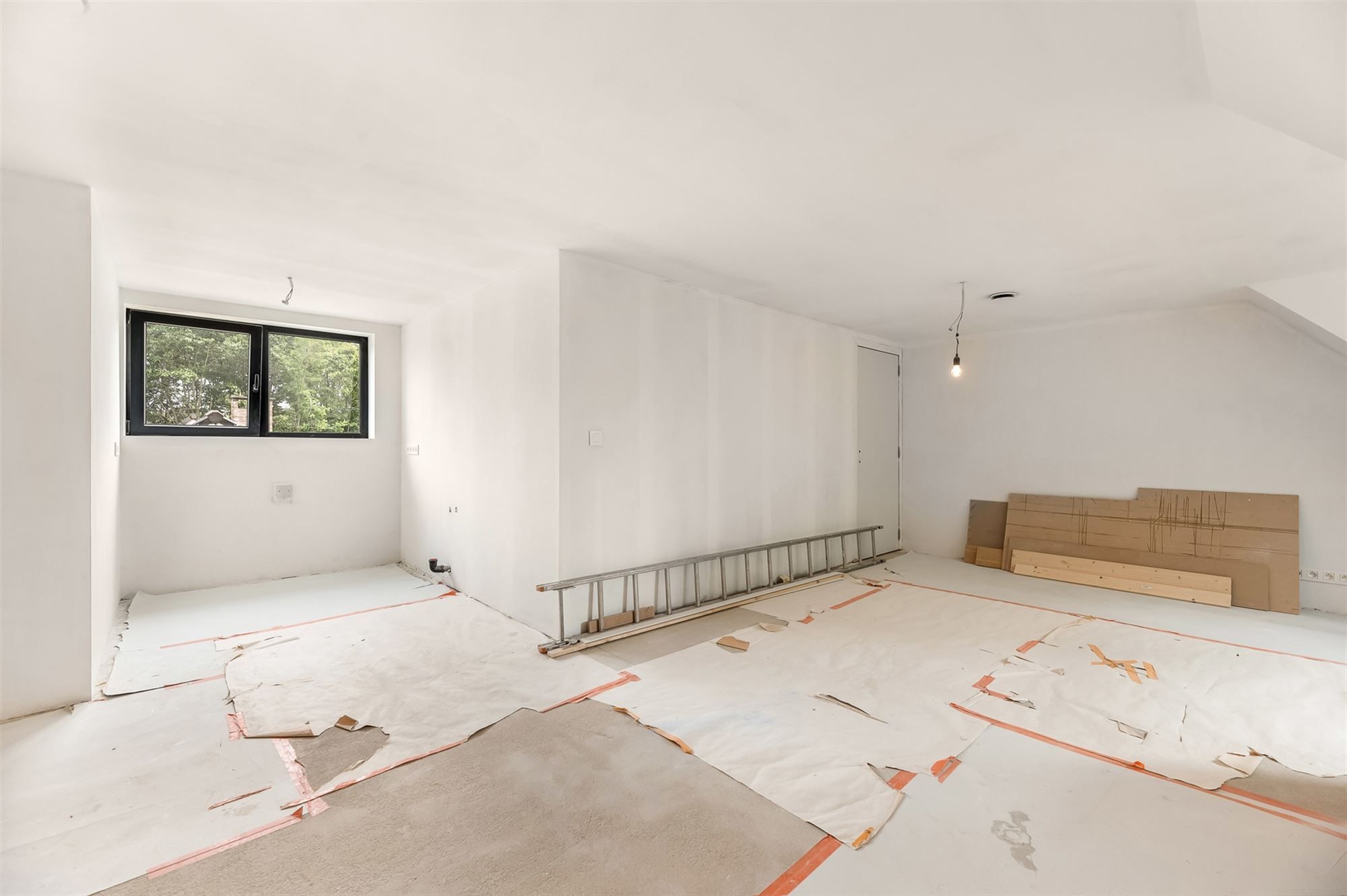 RECENTE, RUIME, ENERGIEZUINIGE WONING MET MOGELIJKHEID TOT APPARTEMENT OP ZOLDERVERDIEPING foto 25