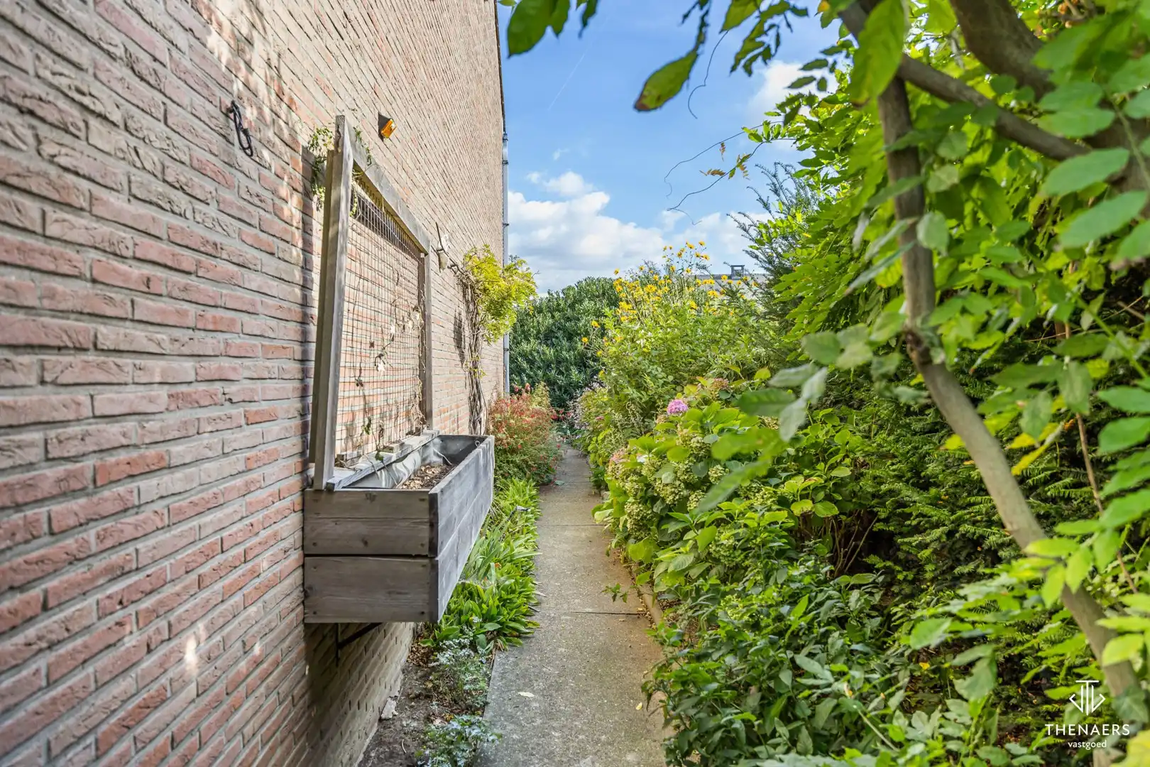 Ruime halfopen gezinswoning met 194 m² woonoppervlakte, drie slaapkamers en aangename tuin in Heers. foto 33