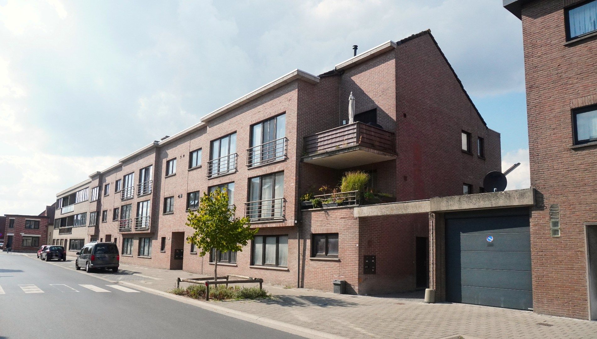 ()=>{if(producerUpdateValueVersion(node),producerAccessed(node),node.value===ERRORED)throw node.error;return node.value} Veldstraat 46 -/4 - 9160 Lokeren