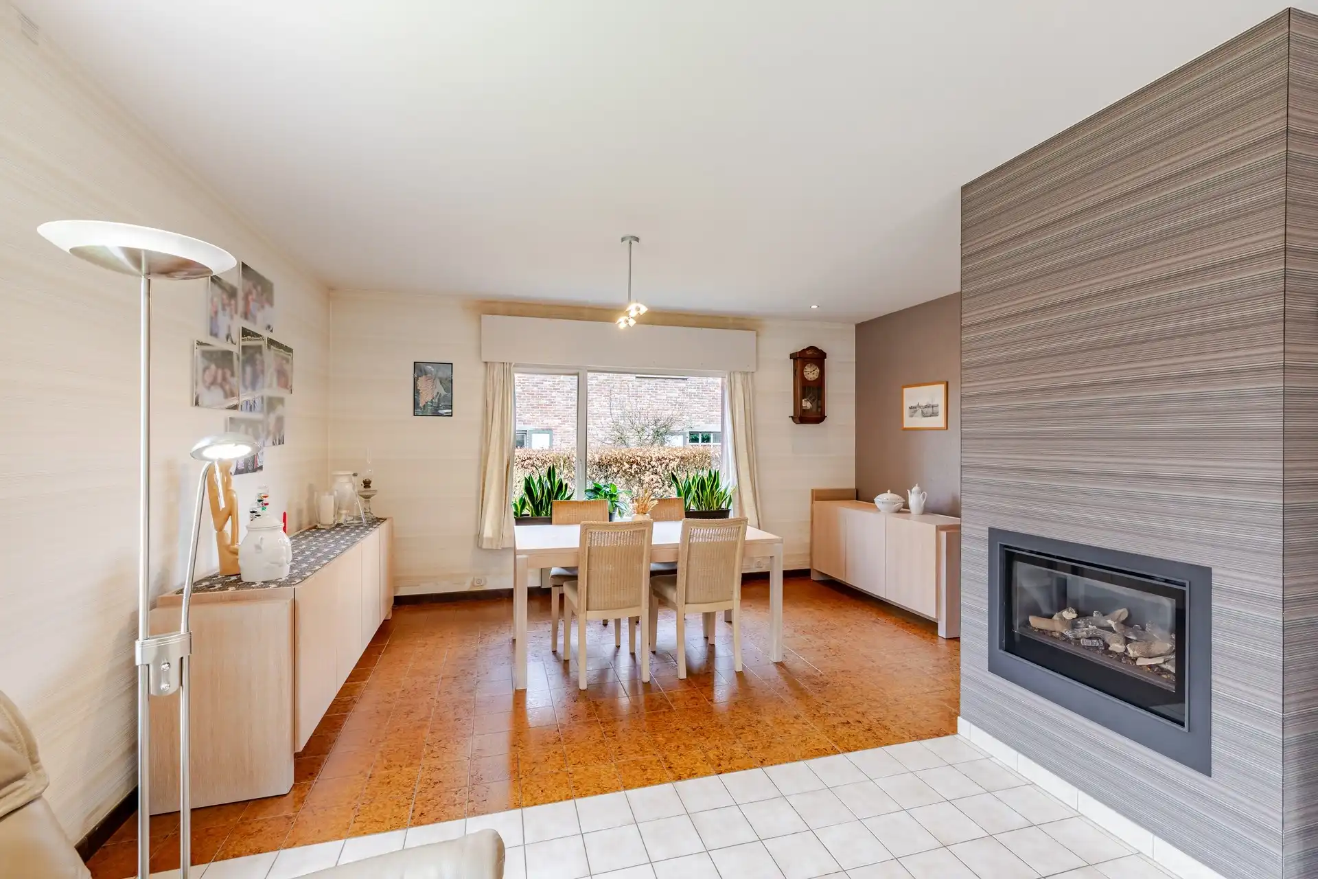 Bungalow met 4 slks, tuin en dubbele garage foto 4