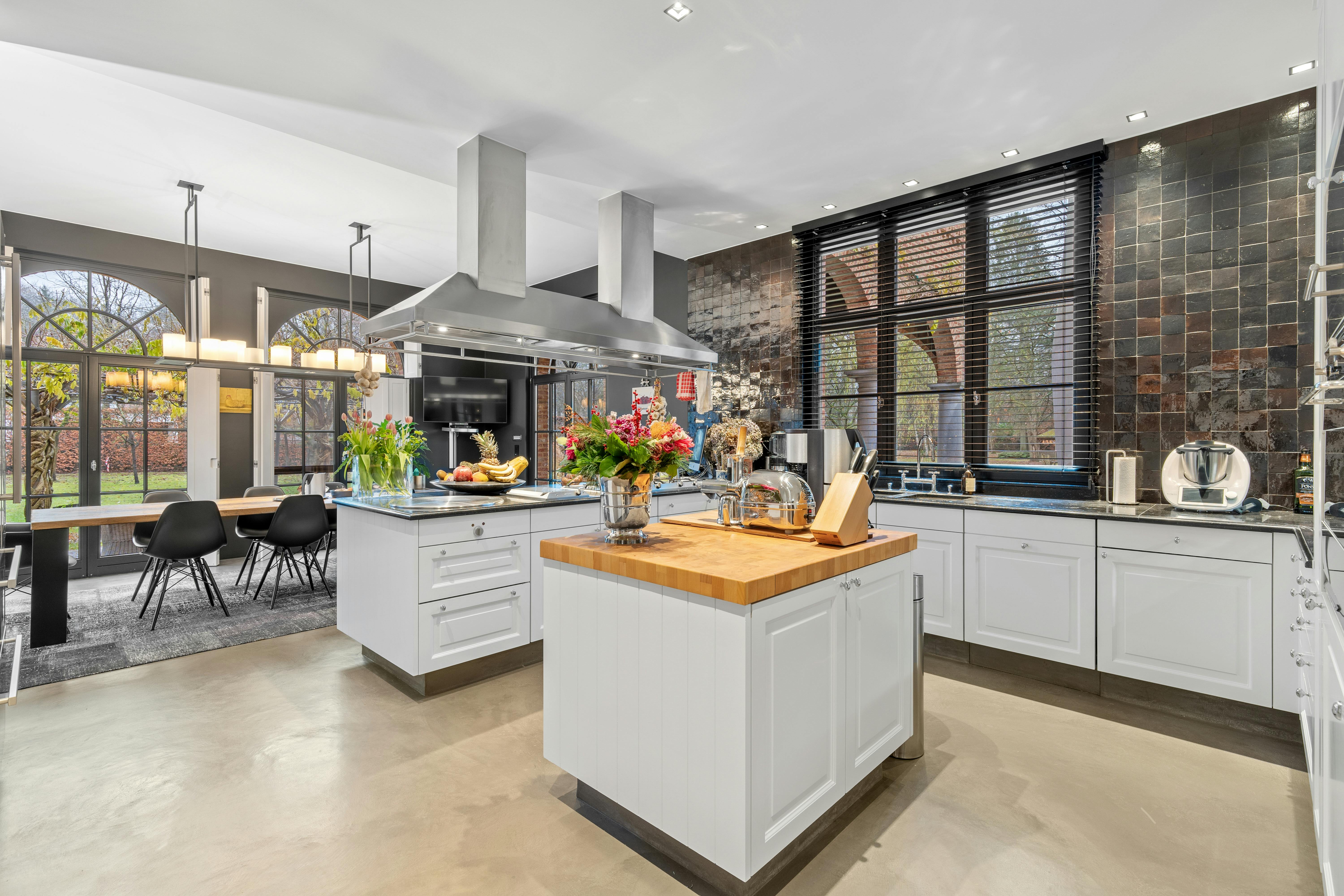 Riante Villa te Schilde met twee extra villagronden ov. foto 5