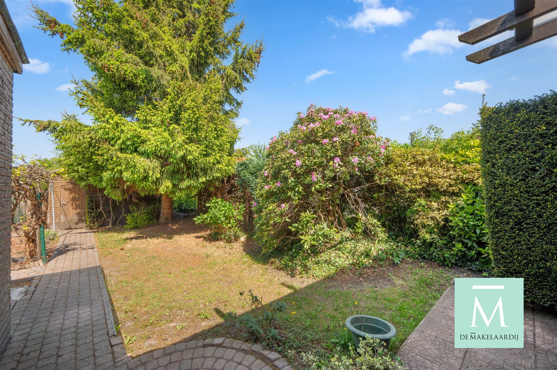 Op te frissen woning met achteruitweg, 3 slaapkamers en tuin op toplocatie! foto 11