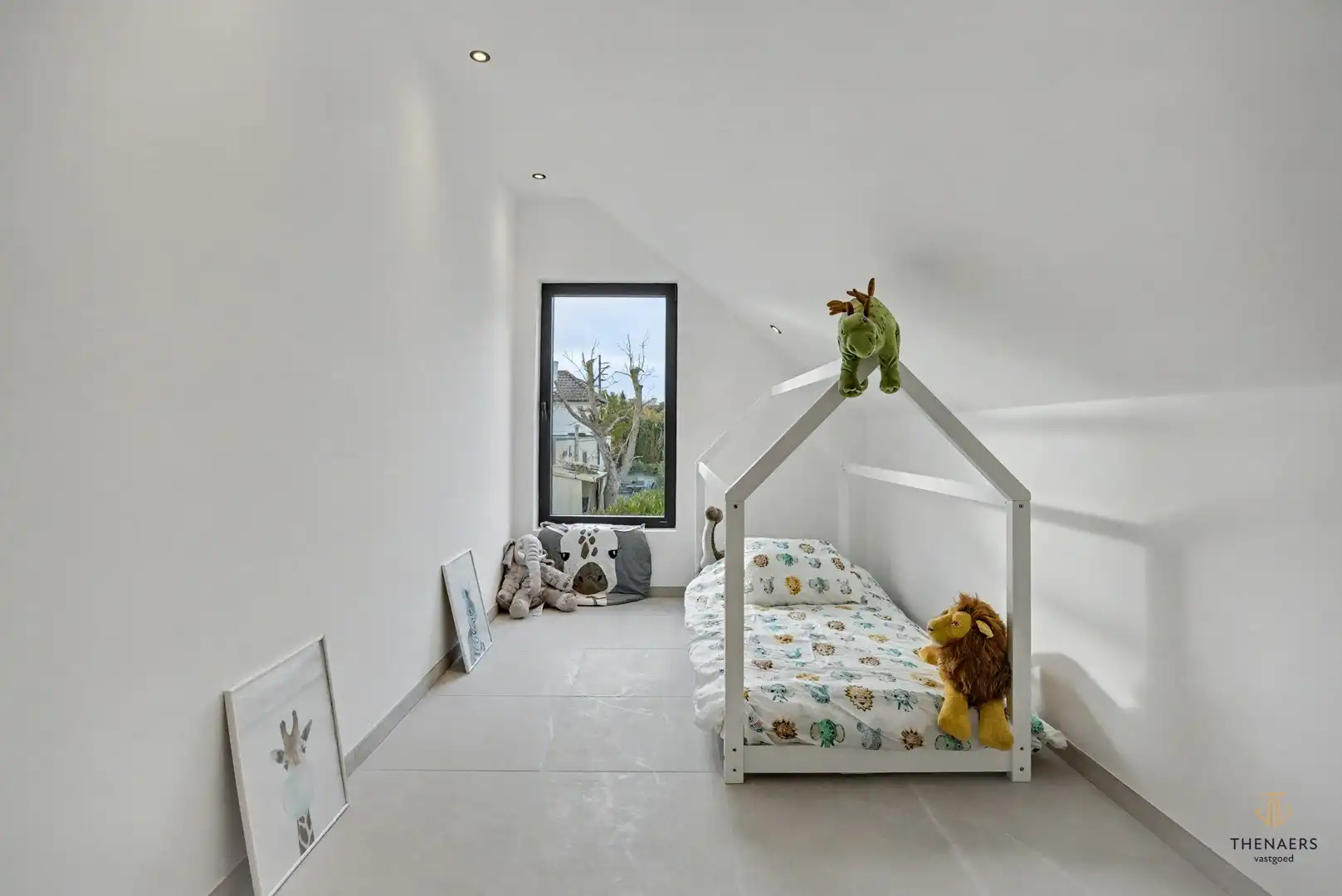 Nieuwbouwwoning met 3 slaapkamers en luxueuze afwerking. foto 21