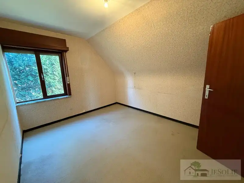 Woning op breed perceel - achterliggend natuurgebied - stal foto 18