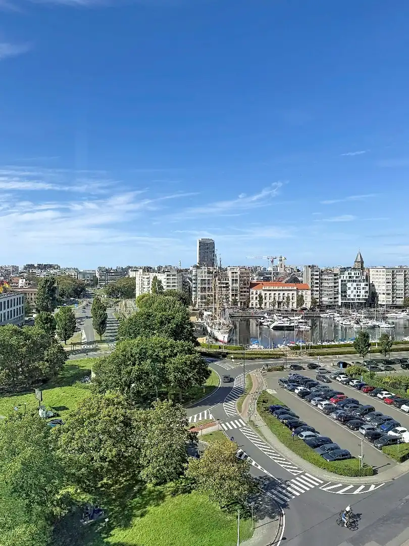 Uitzonderlijk goed gelegen instapklaar appartement met prachtig zicht op jachthaven  foto 7