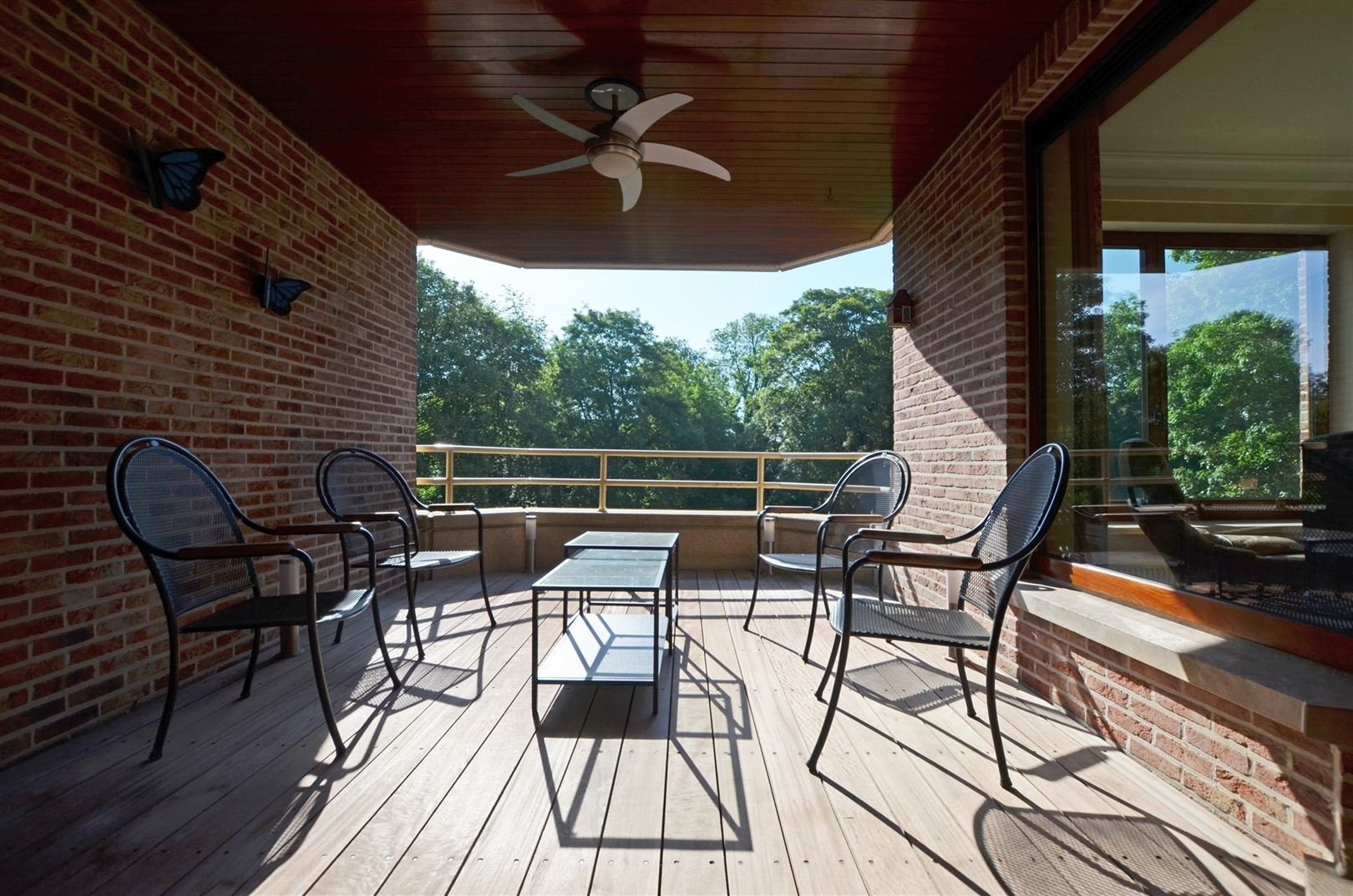 Ruim appartement met drie slaapkamers. foto 10