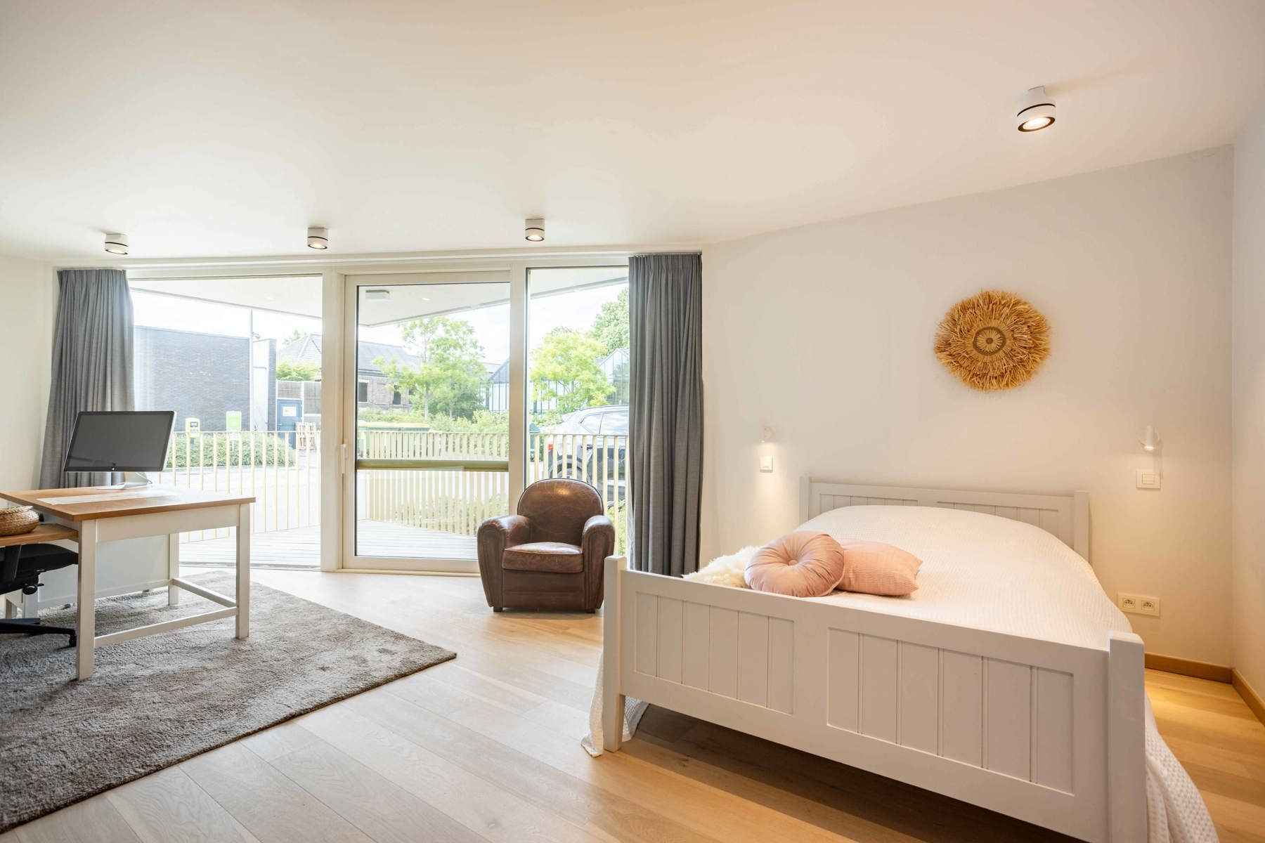 Ruim gelijkvloersappartement met hoogwaardige afwerking foto 11