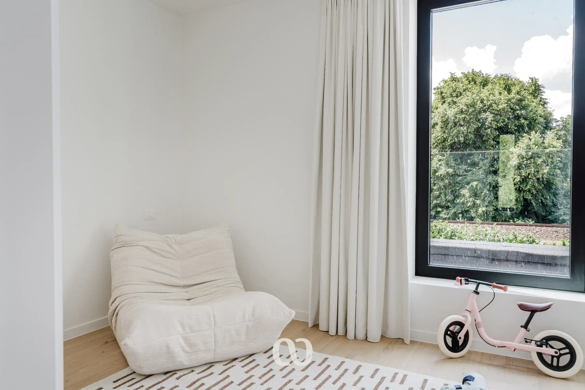 Volledig afgewerkte nieuwbouwwoning met 5 slaapkamers foto 25