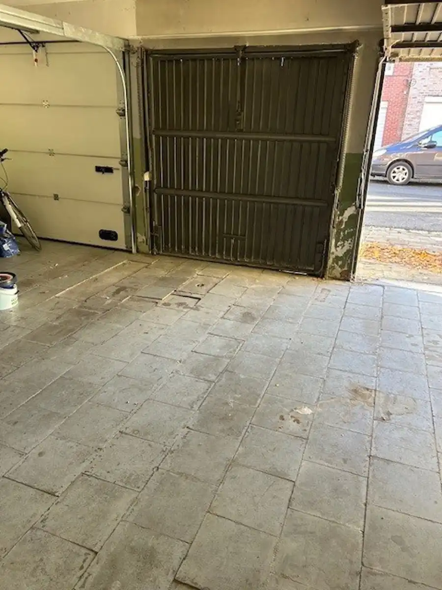 Dubbele garage in centrum Merksem! foto 5