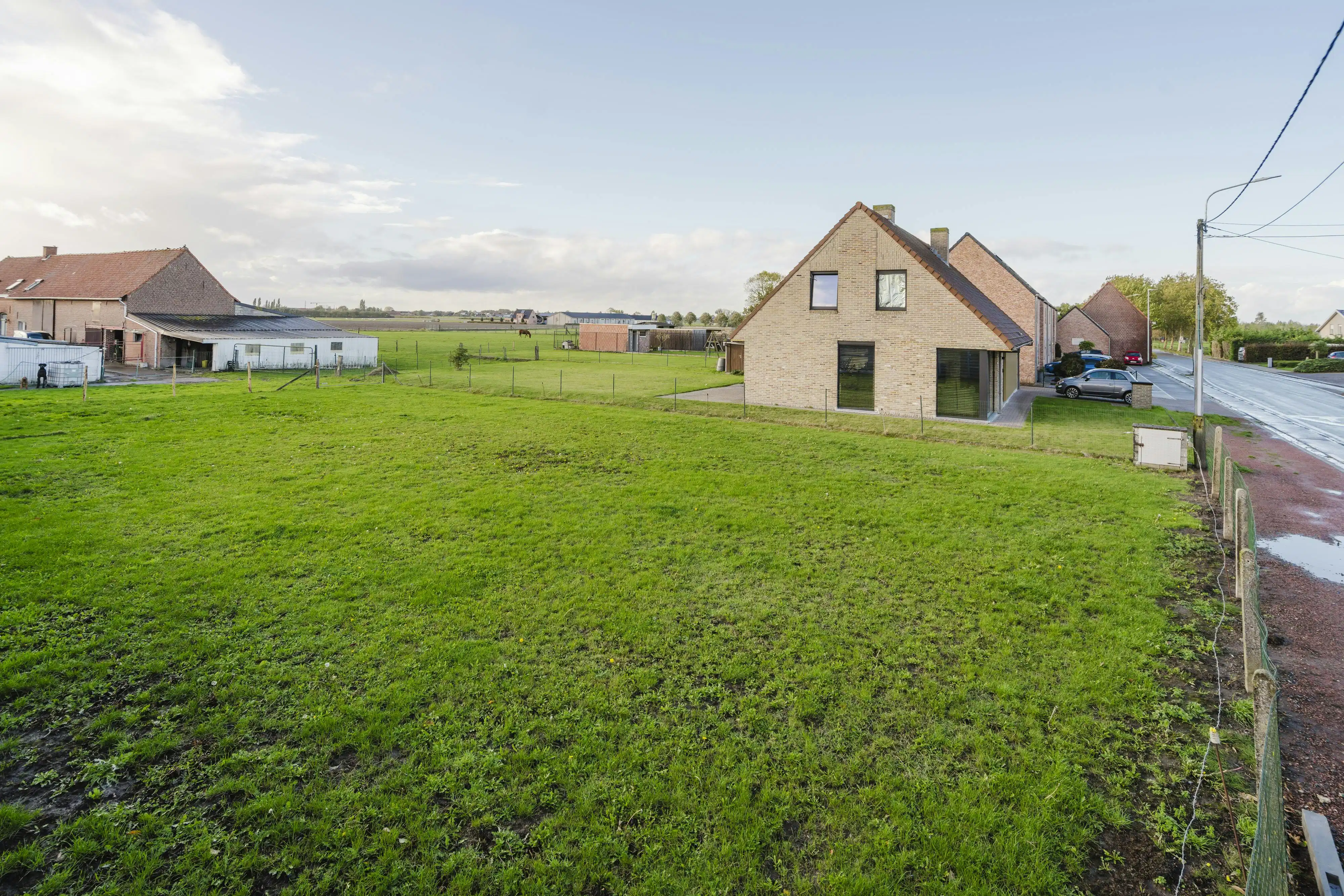 Mooi perceel bouwgrond (708m²)te koop in Moorsele!  foto 2