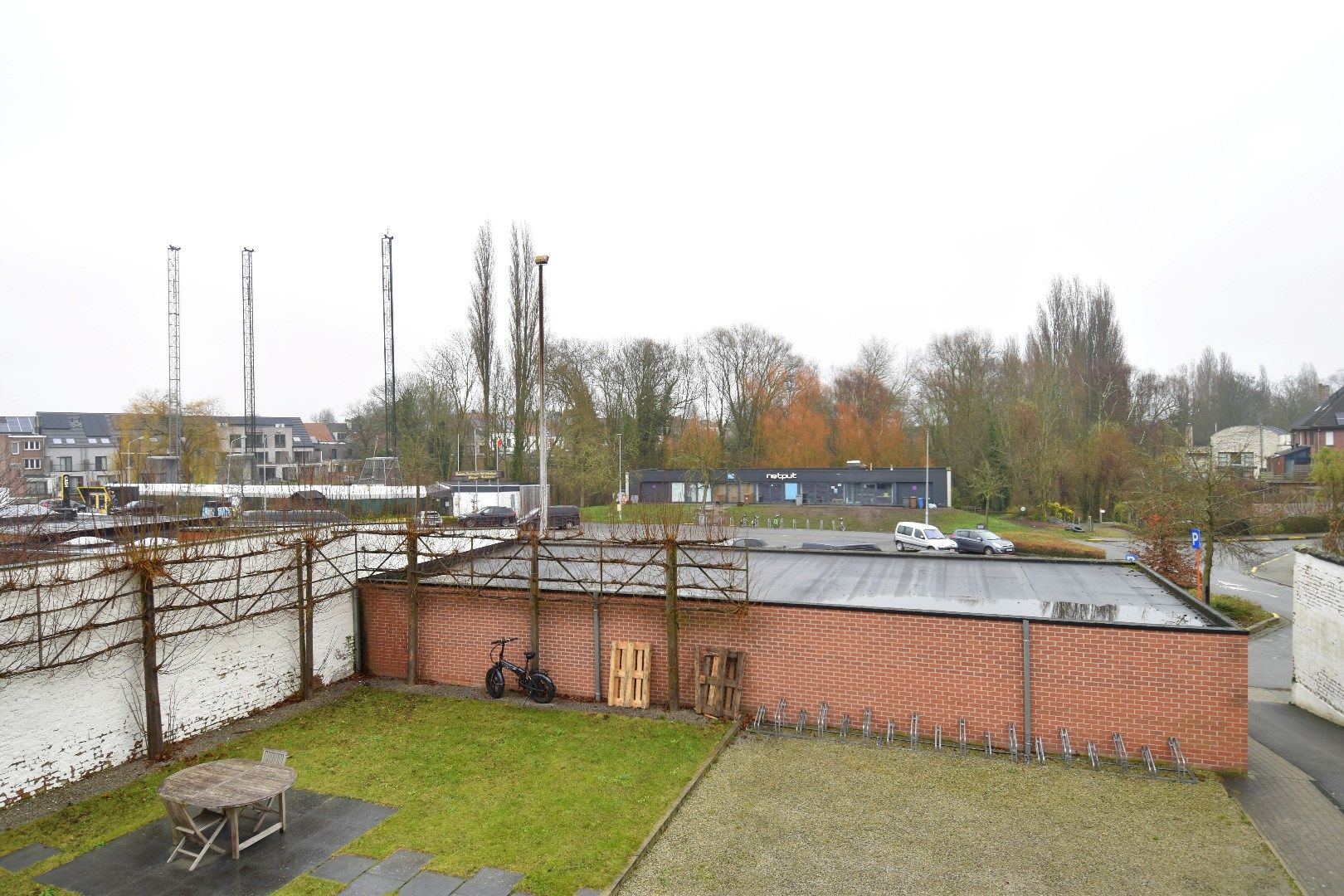 Instapklaar 1-slaapkamerappartement met prachtig terras in het hart van Bissegem foto 13