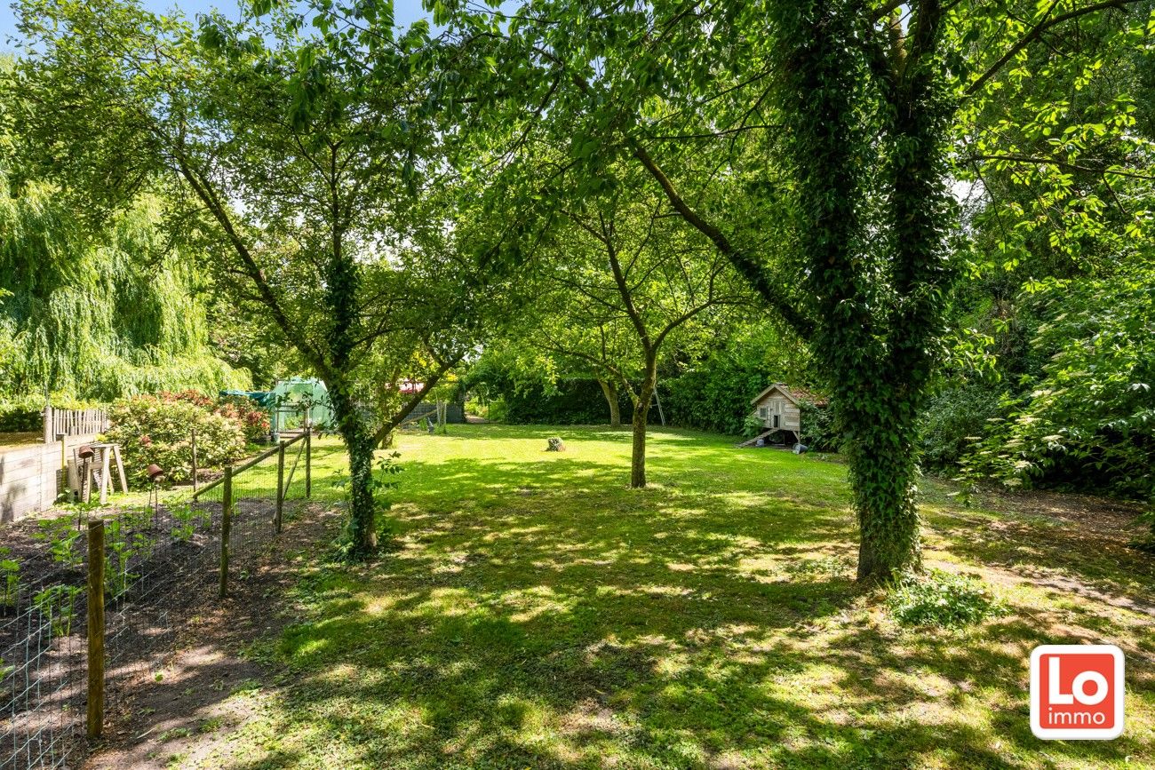 Charmante open woning met carport en héél grote aangename tuin gelegen op een toplocatie vlakbij het centrum van Zaffelare! foto 36