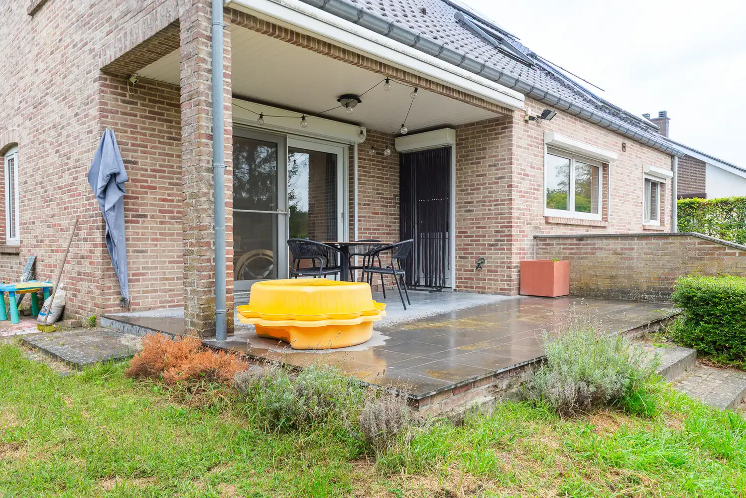 Vrijstaande gezinswoning met 4 slaapkamers op ruim 20 are grond foto 33