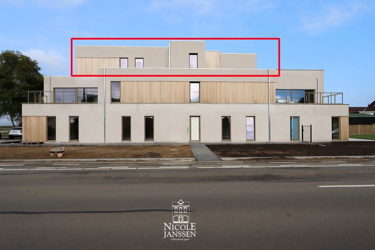 Penthouse met terras en  twee autostandplaatsen foto {{pictureIndex}}