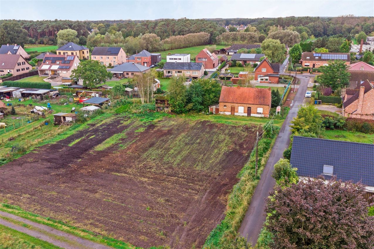 Unieke kans: Te renoveren of nieuw te bouwen hoeve op 31a40 in een rustige, landelijke omgeving foto 26