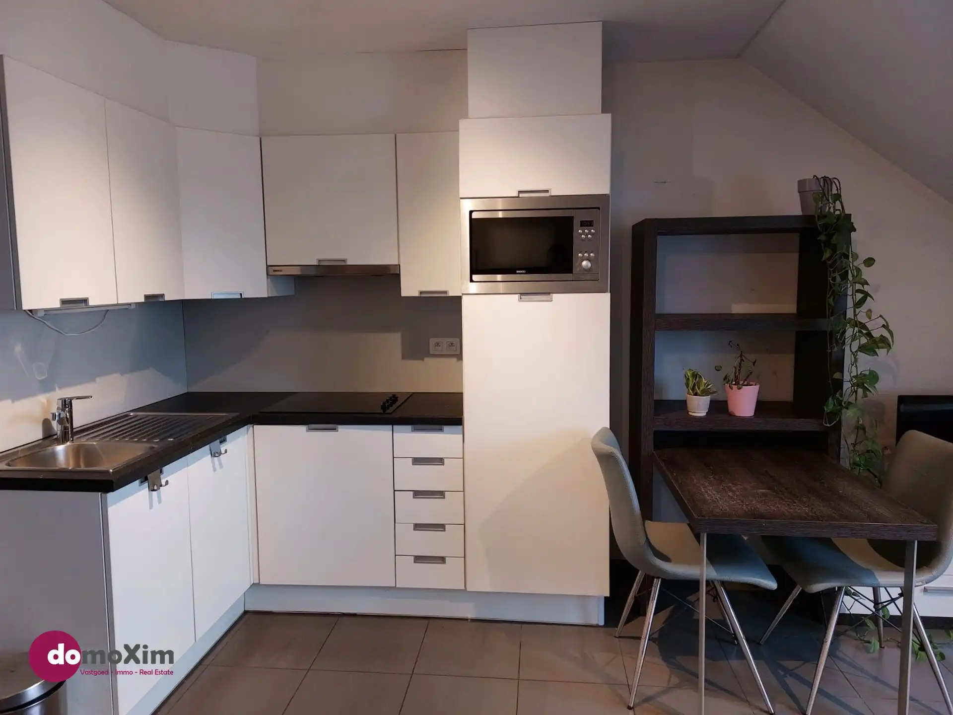 Moderne gemeubelde studio, geschikt voor één persoon, in het centrum van Leuven foto 3