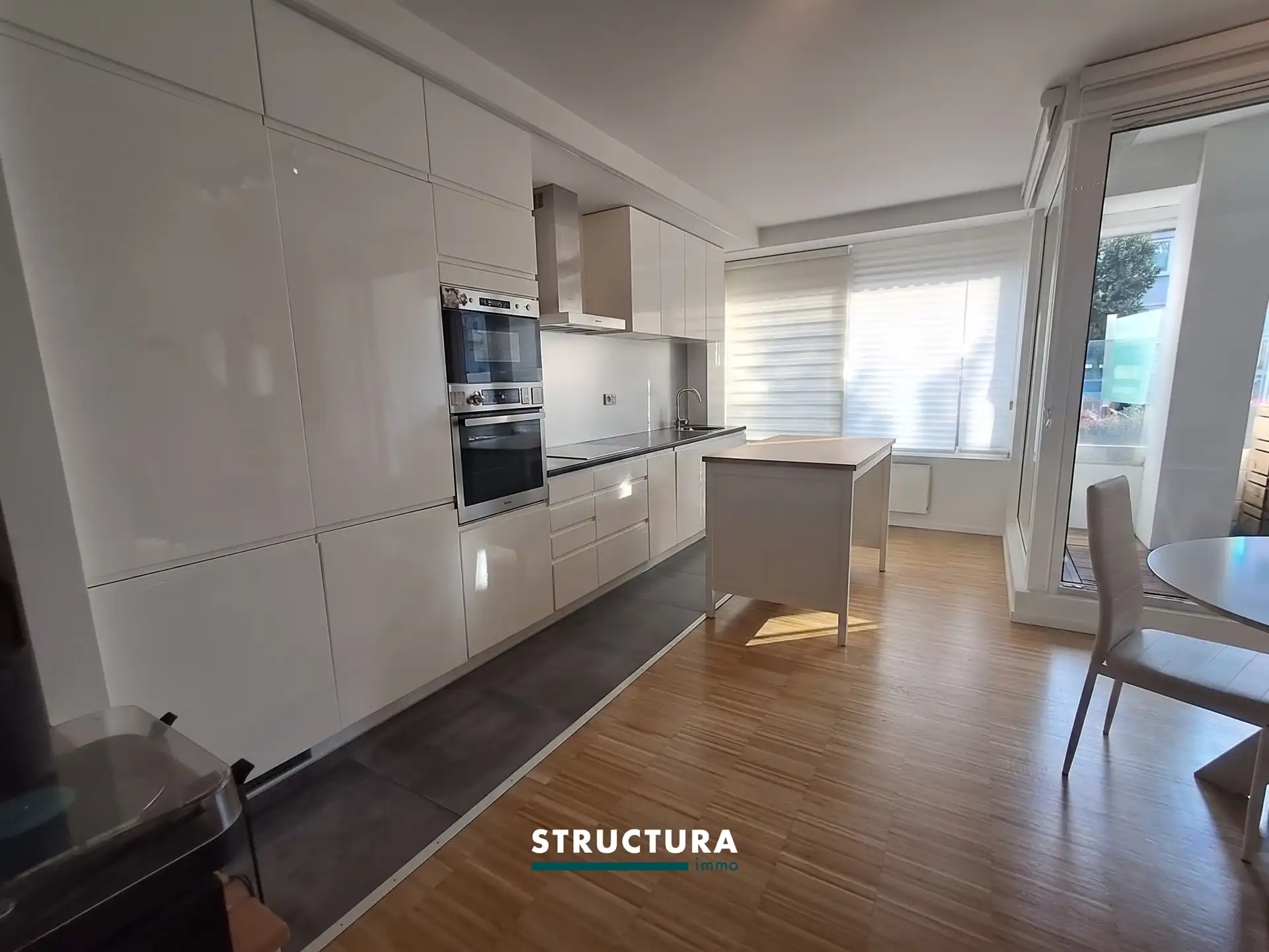 Gelijkvloersappartement met 2 slaapkamers foto 4