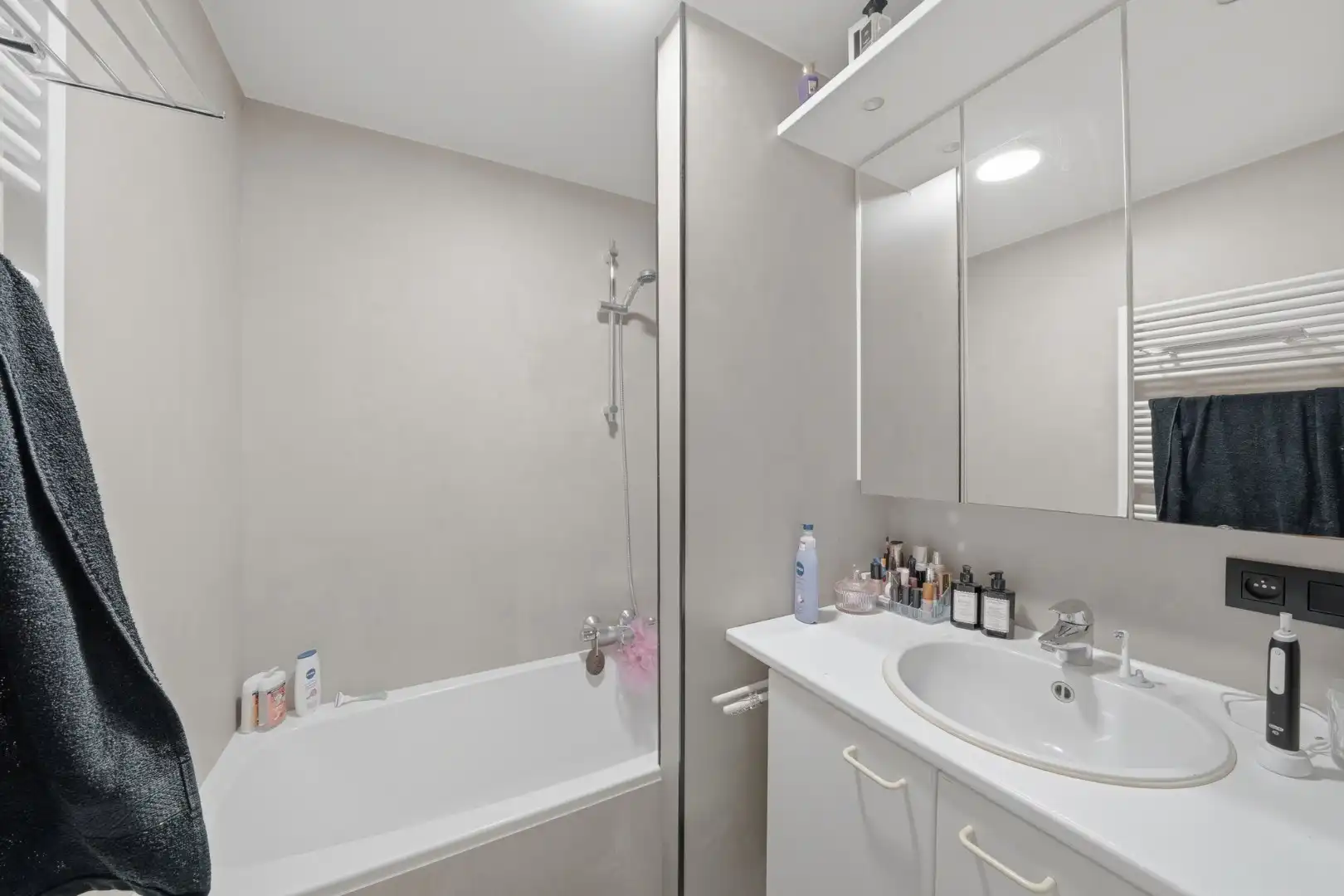Opbrengsteigendom met 3 verhuurde appartementen in Oudenburg foto 10