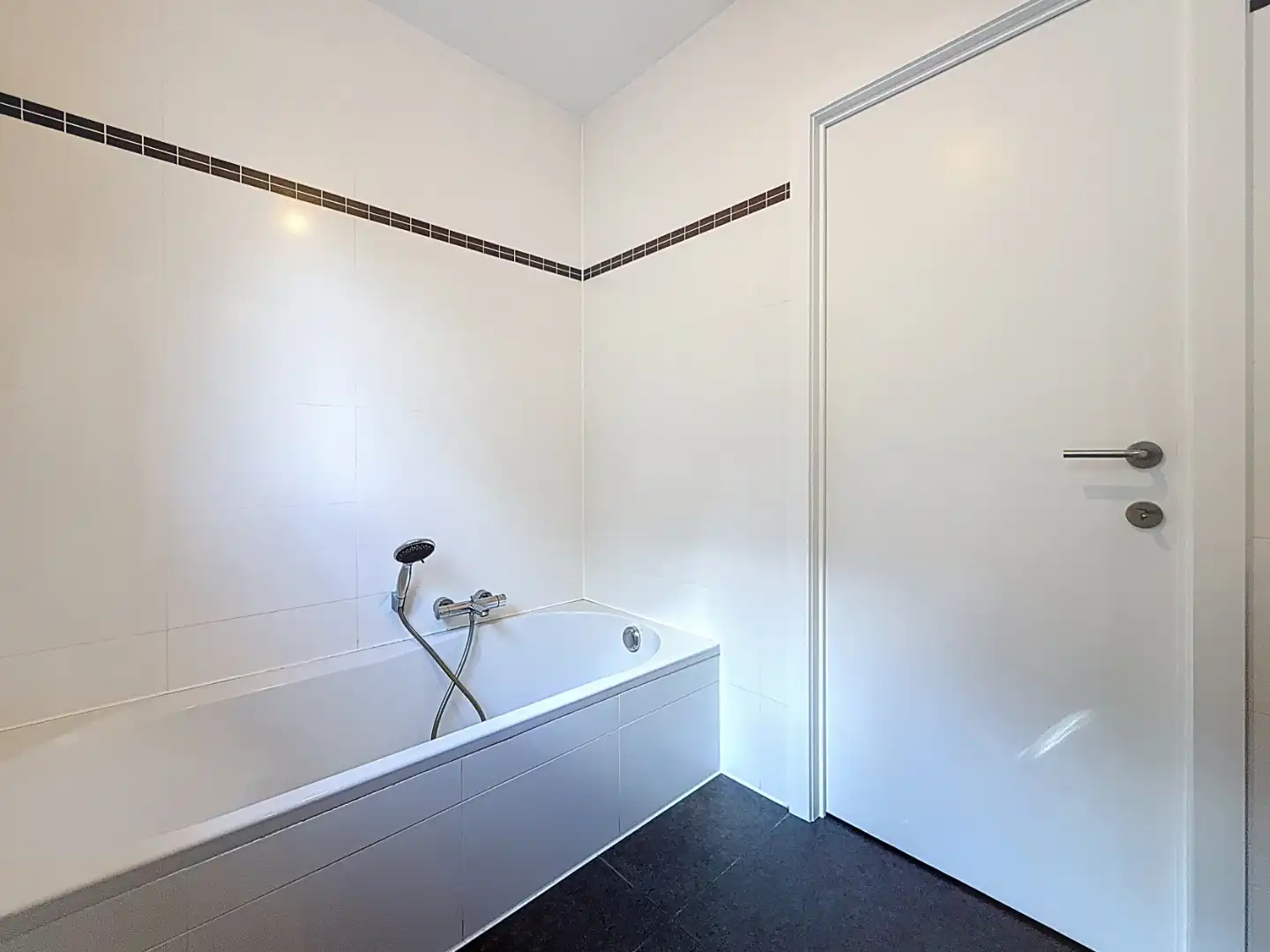 Gelijkvloers appartement op centrale ligging in Nieuwpoort-stad foto 8