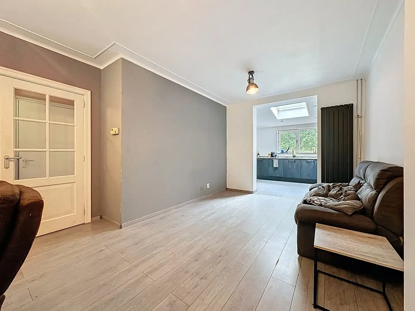 Gerenoveerde half vrijstaande woning met royale tuin en dubbele garage. foto 12