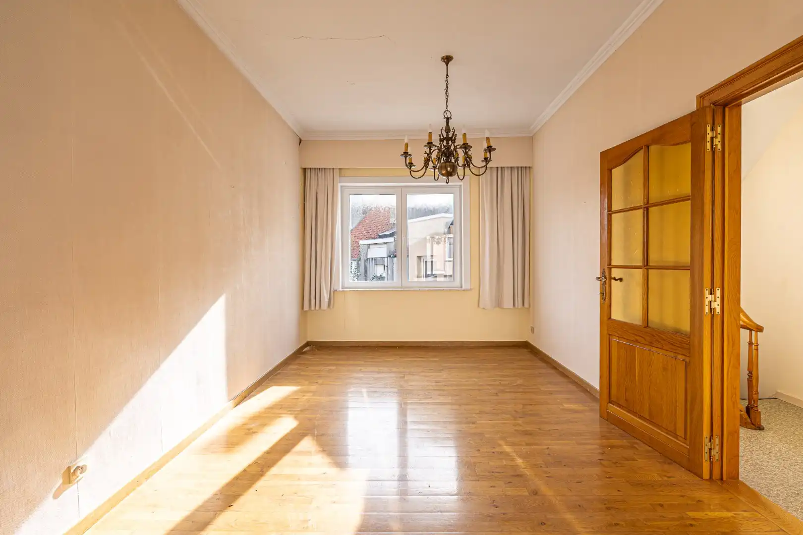 Handelsruimte/woning met polyvalente ruimte en 2 slaapkamers in Oostende foto 4