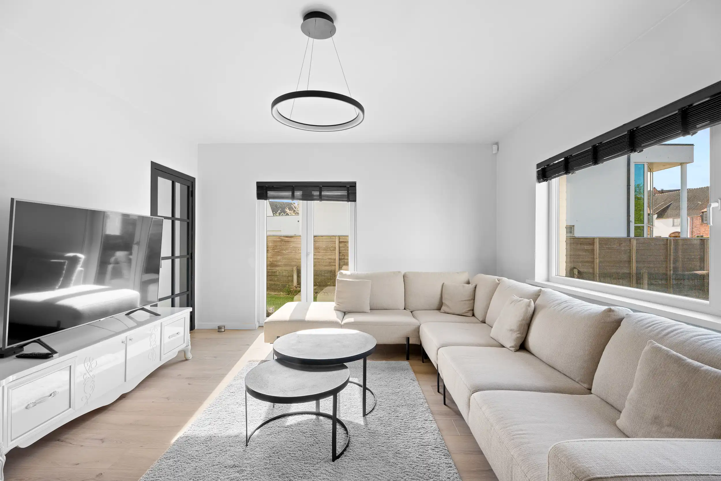 Villa in Leerne: 5 slaapkamers, 2 badkamers en pure klasse foto 5