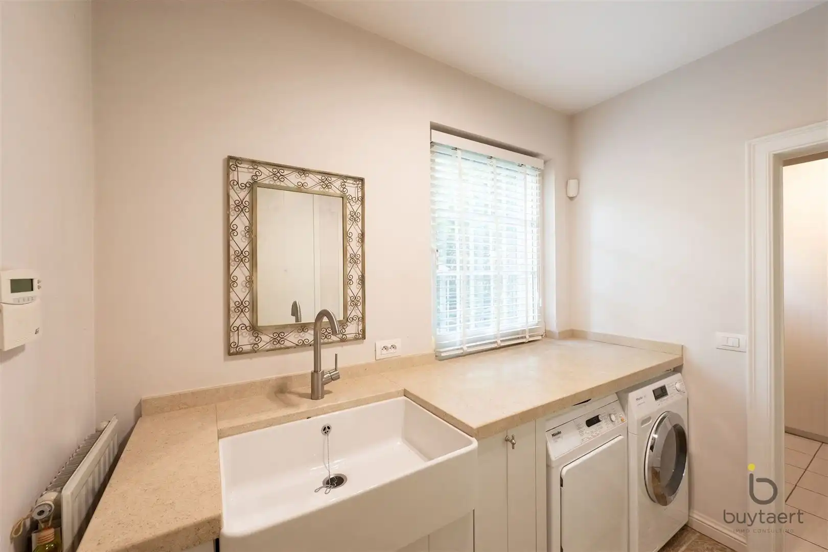 EXCLUSIEF: stijlvolle villa met een tijdloze inrichting op een toplocatie te Schilde! foto 37